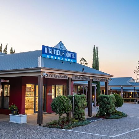 คันทรี่คอมฟอร์ทตูวูมบาโฮเต็ล Motel Highfields ภายนอก รูปภาพ