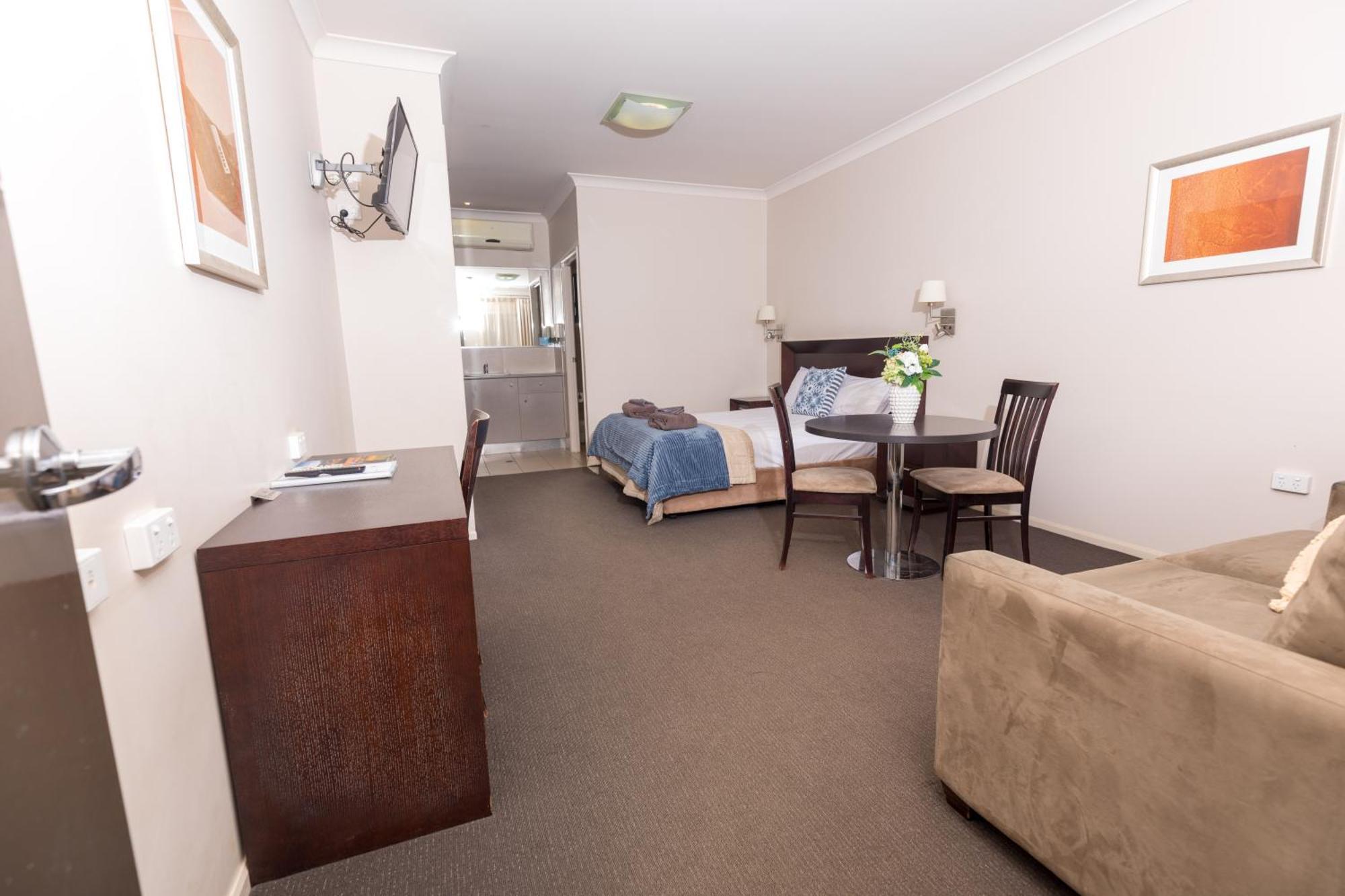 คันทรี่คอมฟอร์ทตูวูมบาโฮเต็ล Motel Highfields ภายนอก รูปภาพ