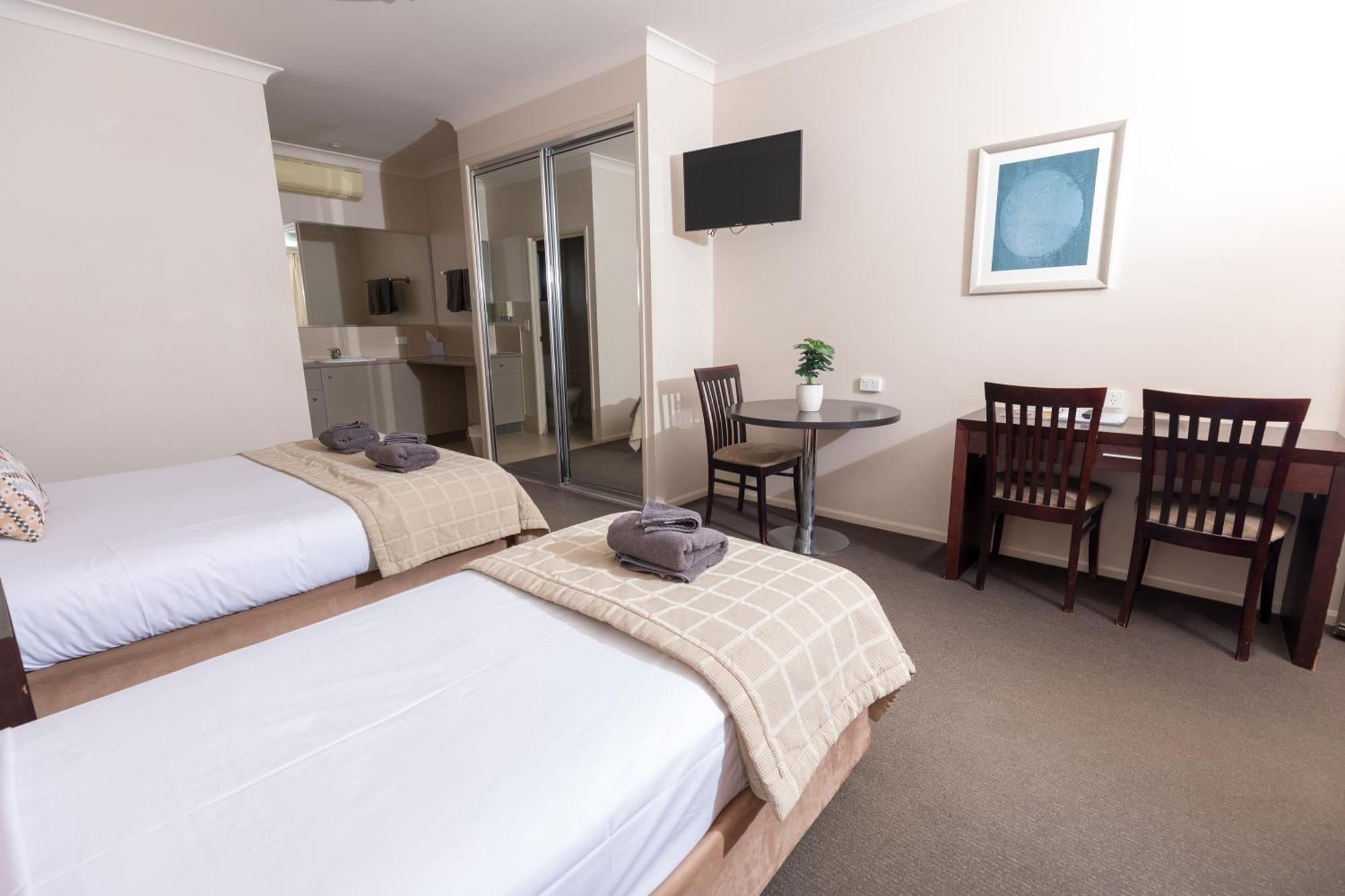 คันทรี่คอมฟอร์ทตูวูมบาโฮเต็ล Motel Highfields ภายนอก รูปภาพ